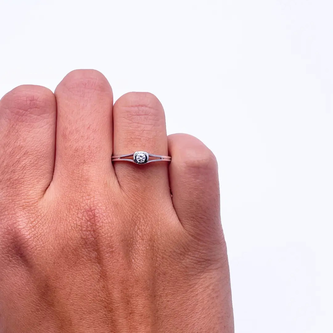 18ct White Gold Diamond Solitaire Ring 0.08ct Diamond Ring