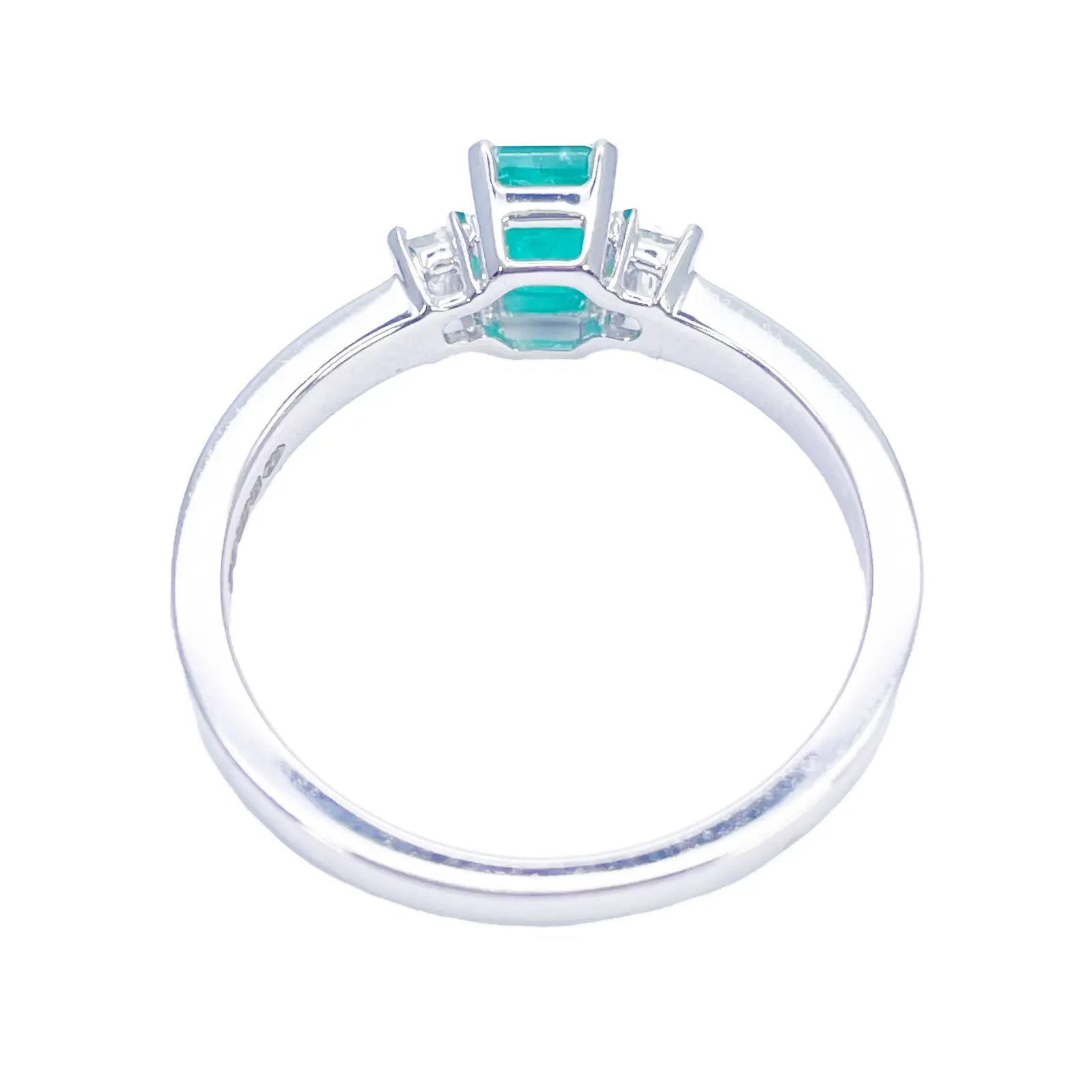 18ct Gold Emerald Diamond Ring Natural Baguette & Emerald Cut 0.75ct  Diamond Ring