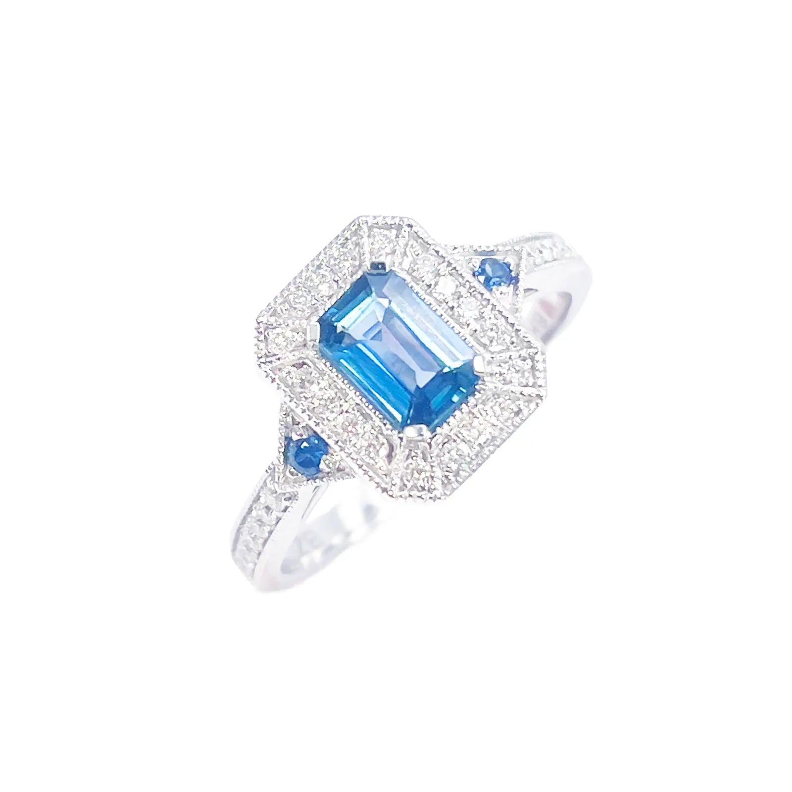 18ct Gold Natural Sapphire Diamond Halo Ring Round & Emerald Cut 0.95ct  Diamond Ring