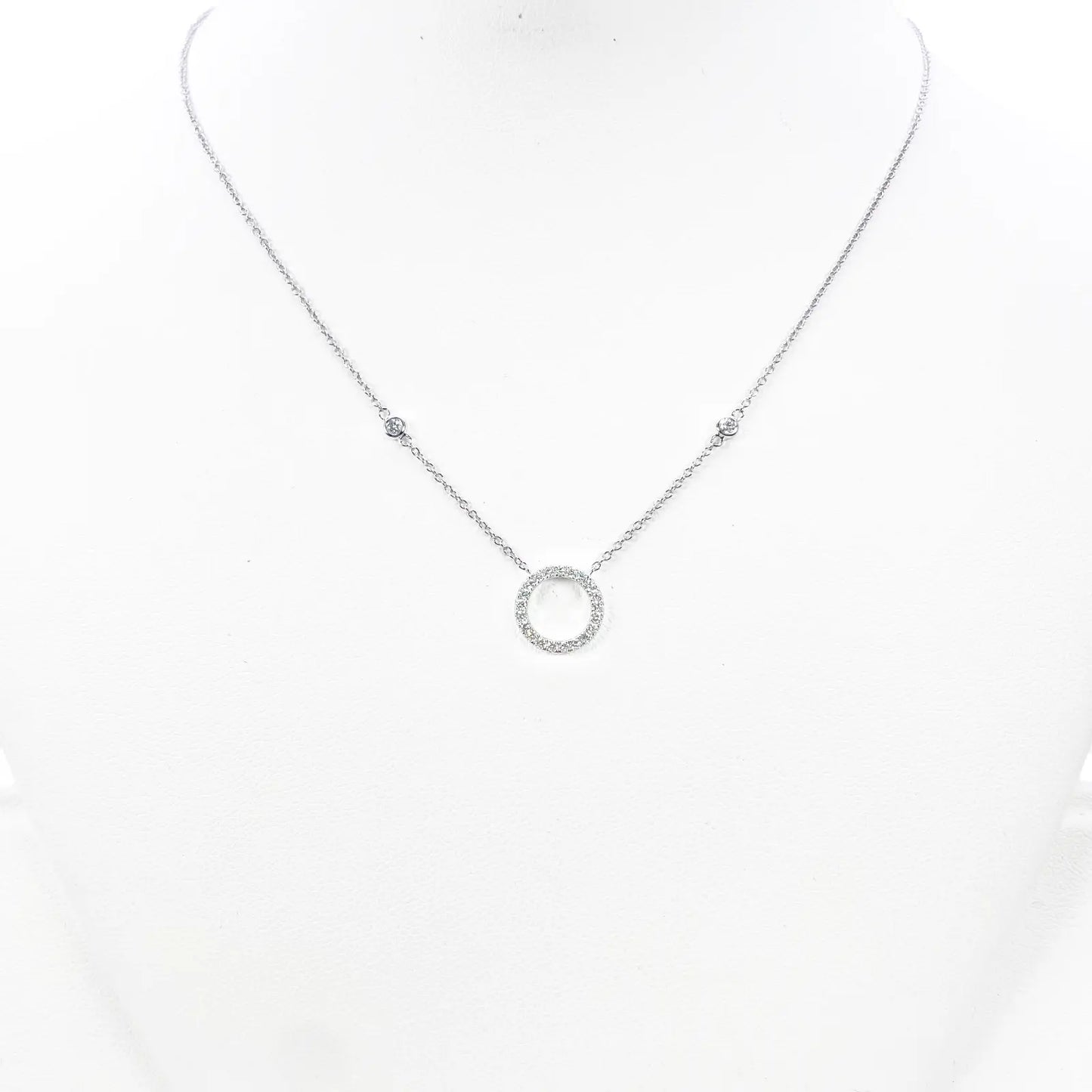 18ct White Gold Natural Round Diamond 0.20ct Circle of Life Necklace 17 Inches 