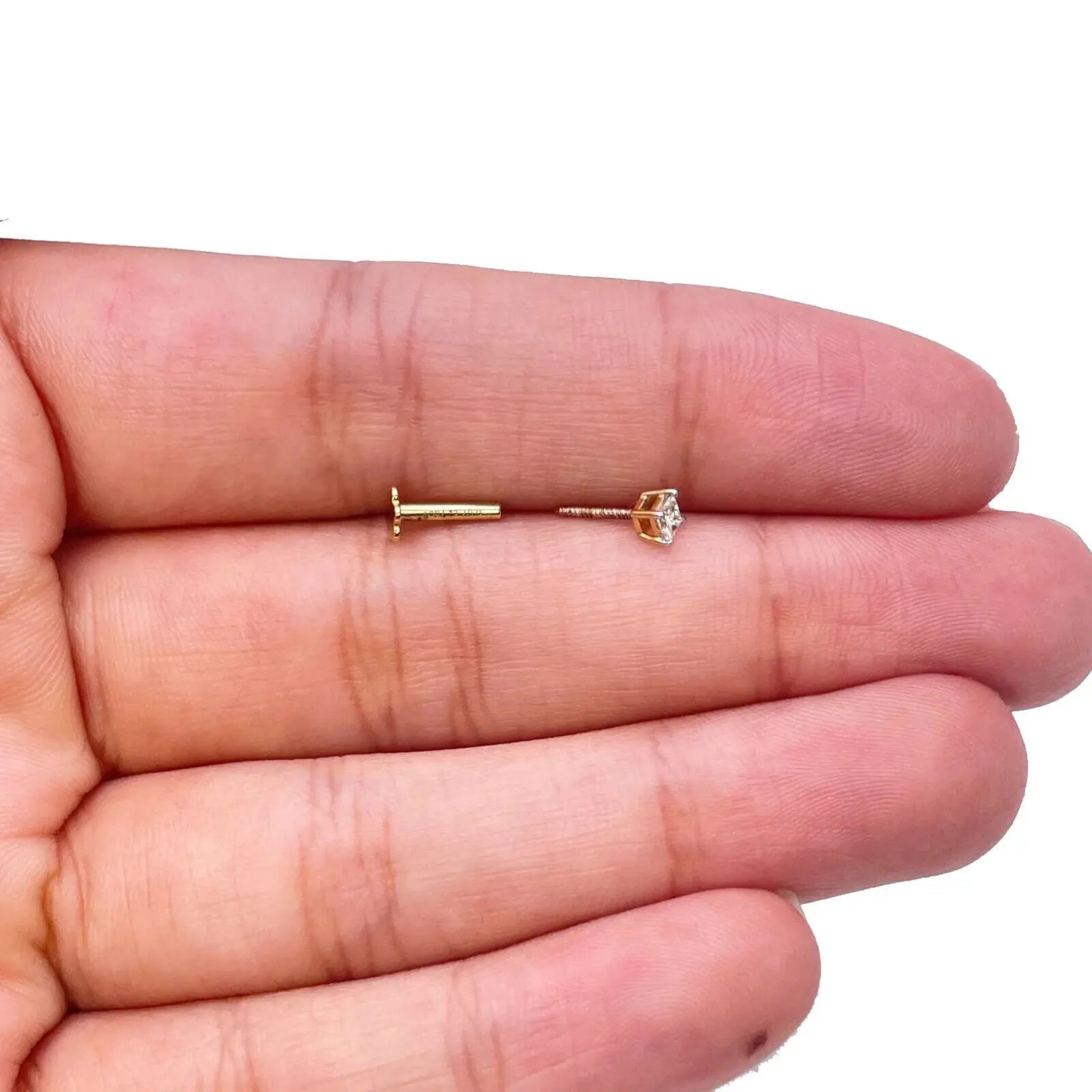 18ct White Or Yellow Gold Princess Diamond Nose Stud Pin 0.10ct 4 claw 3.2mm  Body Piercings