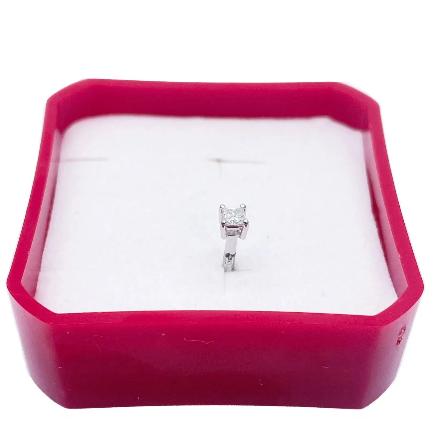 18ct White Or Yellow Gold Princess Diamond Nose Stud Pin 0.10ct 4 claw 3.2mm  Body Piercings