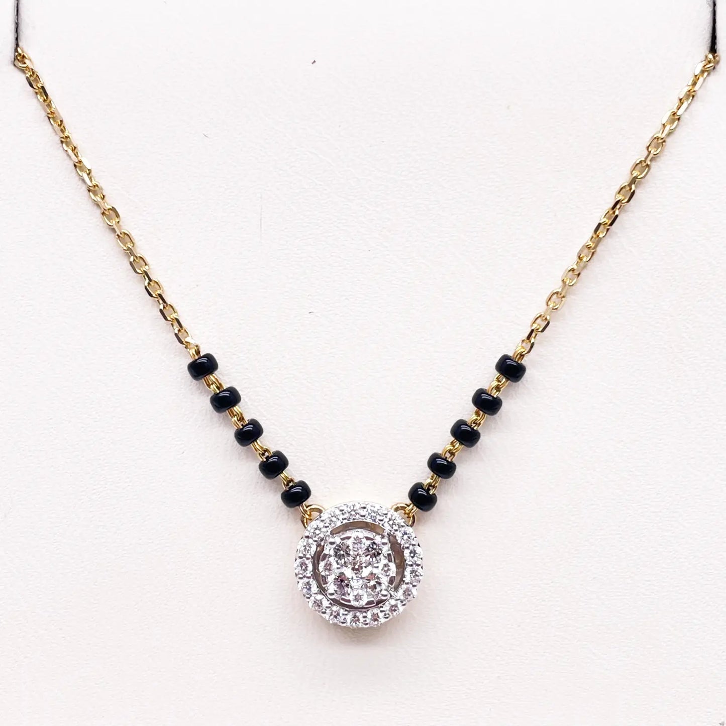 18ct Yellow Gold Natural Diamond Cushion Pendant Mangalsutra Necklace 0.45ct IGI  Mangalsutra Chains