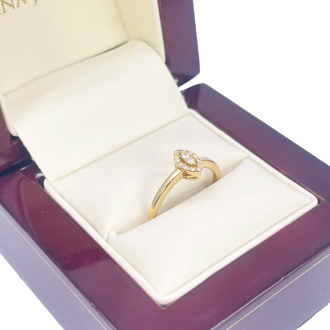18ct Yellow Gold Natural Round Diamond Fancy Oval Ring 0.10ct  Diamond Ring