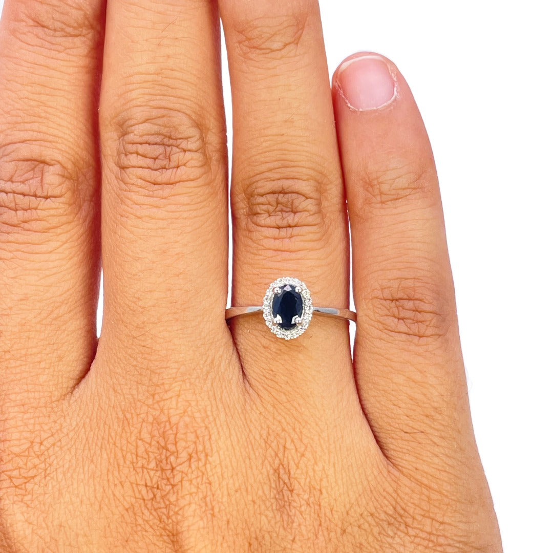 9ct White Gold Natural Blue Sapphire Oval Diamond Halo Ring 0.53ct