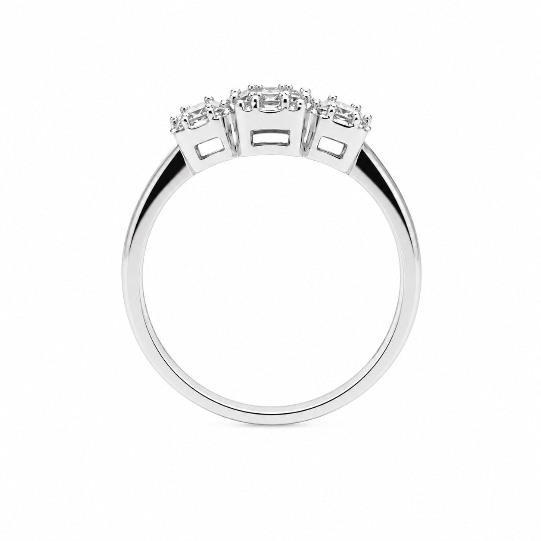 18 Karat Weißgold runder Diamant- und Baguetteschliff-Trilogie-Ring 0,58 ct