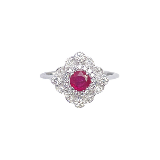14 Karat Weißgold runder Rubin- & Diamant-Cluster-Ring mit Milgrain, 0.72 Karat