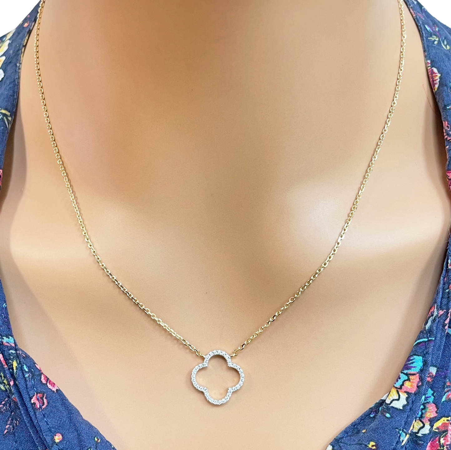14 Karat Gelbgold Elegante offene Blumen-Diamant-Halskette 0,15 Karat 45,7 cm