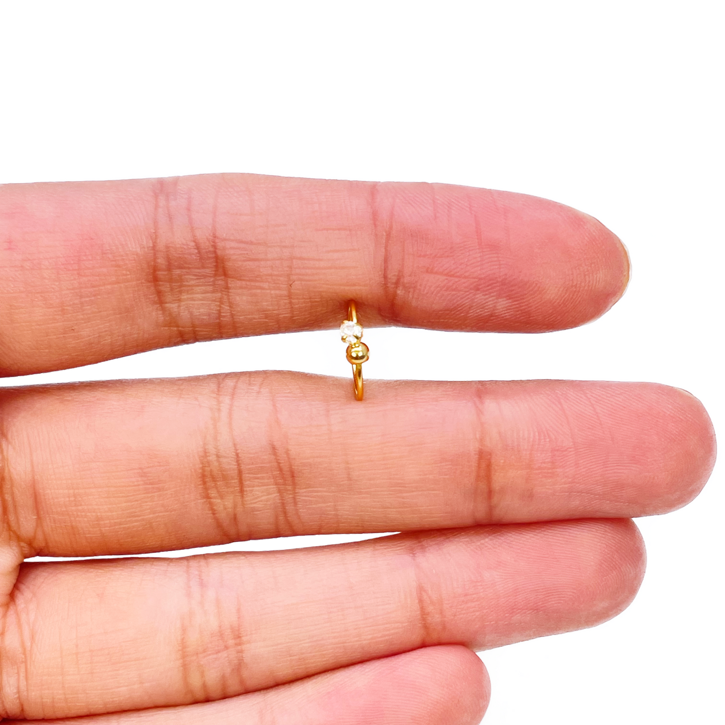 22 Karat Gelbgold wunderschöner, kleiner Huggie Nasenpiercing Ring 8,8mm