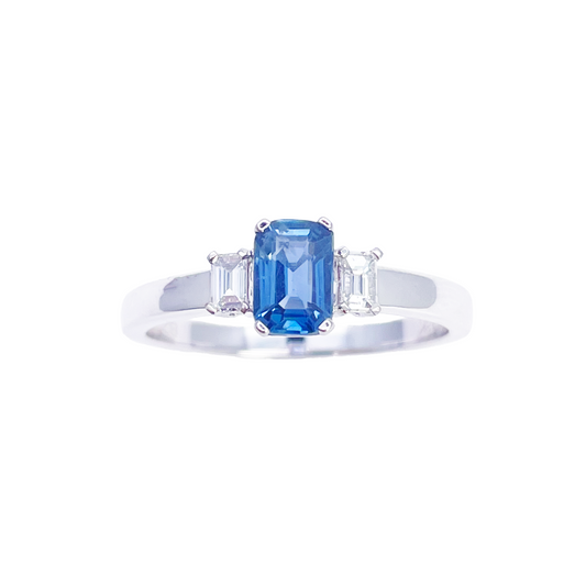 18 Karat Gold Saphir Diamant Ring Natürlicher Baguette- & Smaragdschliff 0,86 Karat