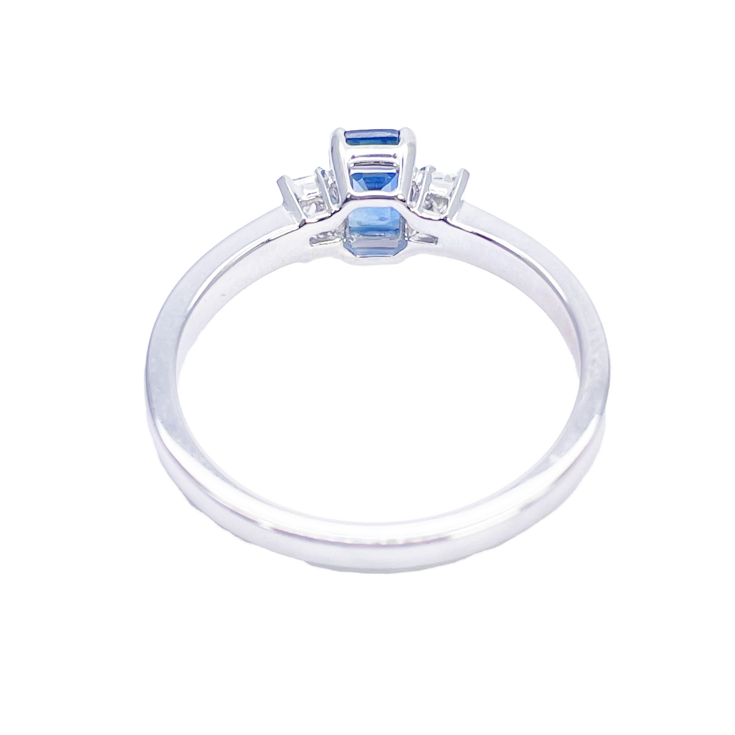 18 Karat Gold Saphir Diamant Ring Natürlicher Baguette- & Smaragdschliff 0,86 Karat