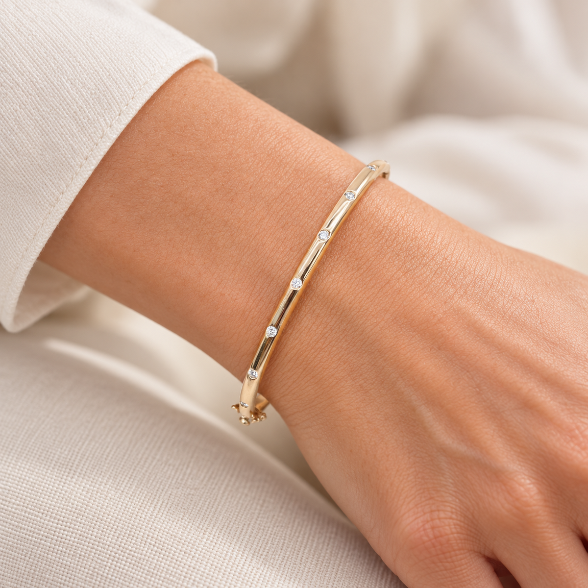 14ct Yellow Gold IGI Certified Natural Diamond Station Bangle 0.26ct