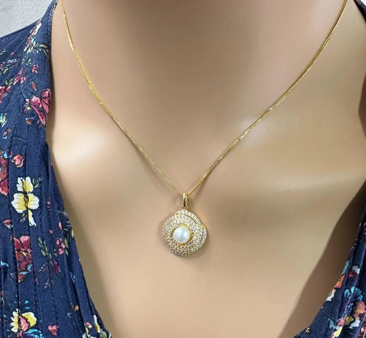 22ct Yellow Gold Cubic Zirconia Pearl Earrings & Pendant on 18K Chain Necklace¬†